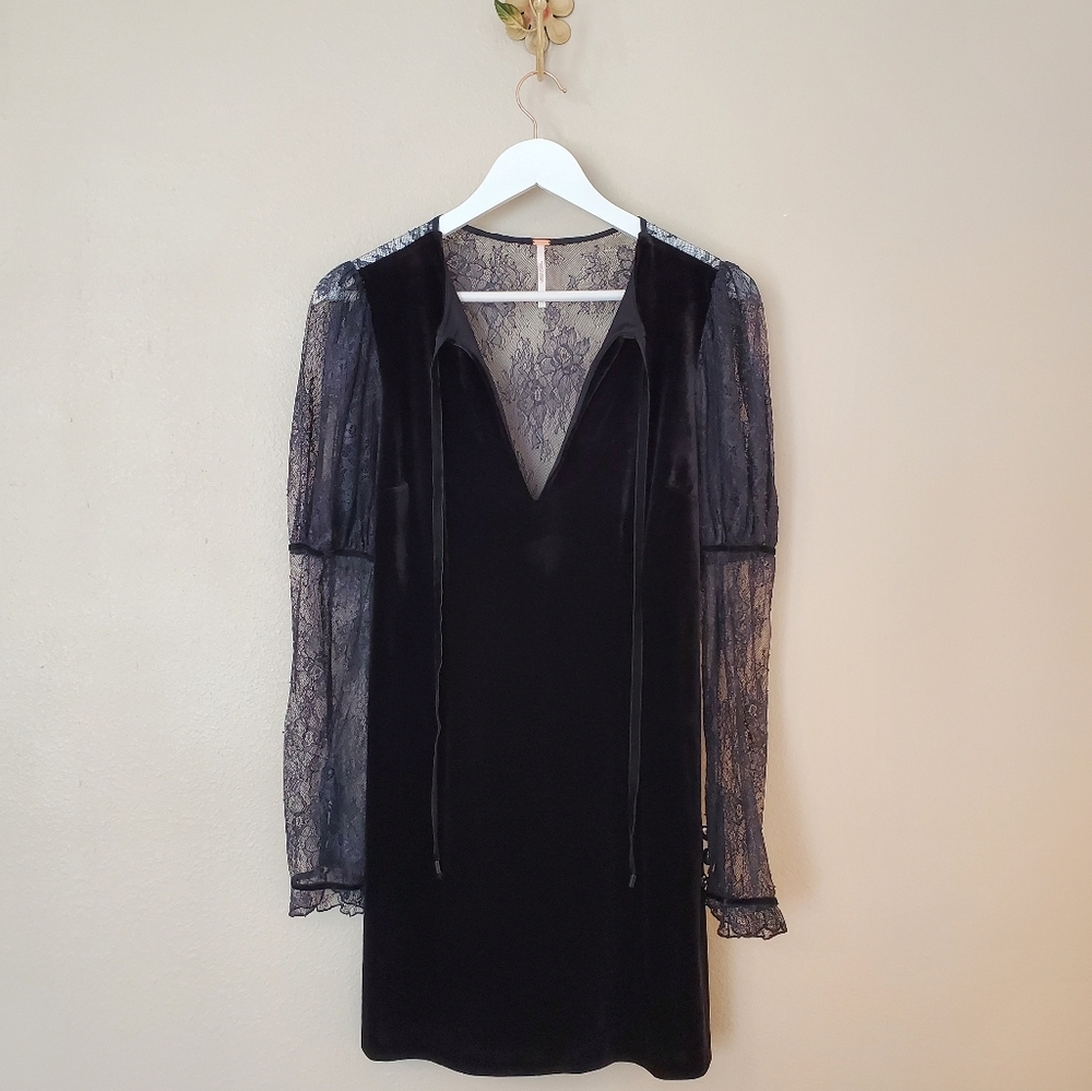 Free People Midnight Hour Black Lace Velvet Mini Dress Size S - Picture 3 of 9